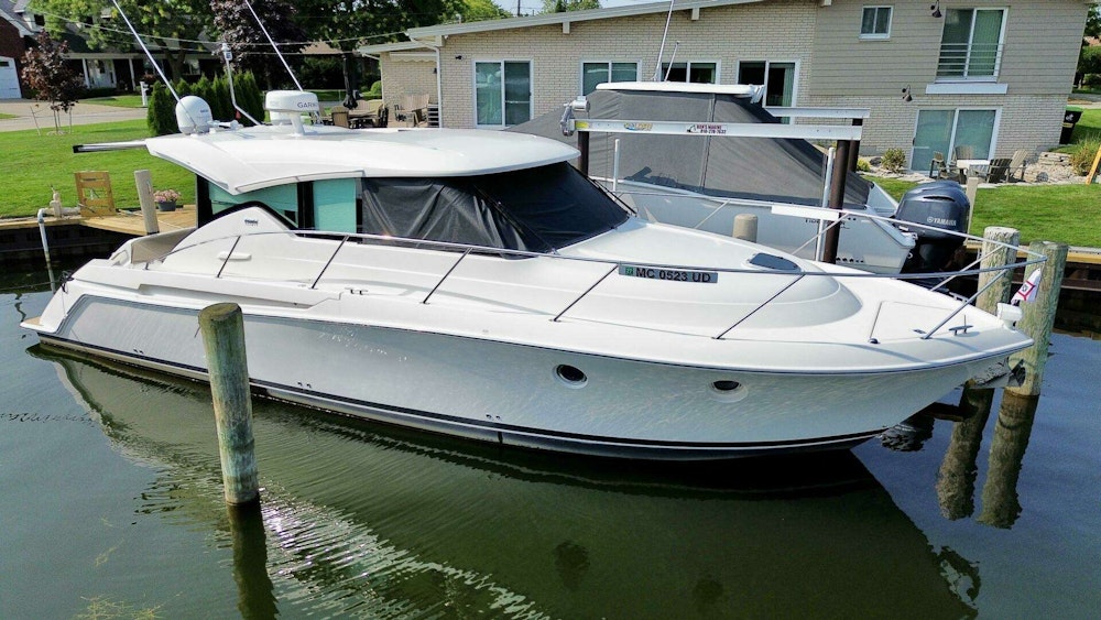 Tiara Yachts 39 Coupe Yacht For Sale