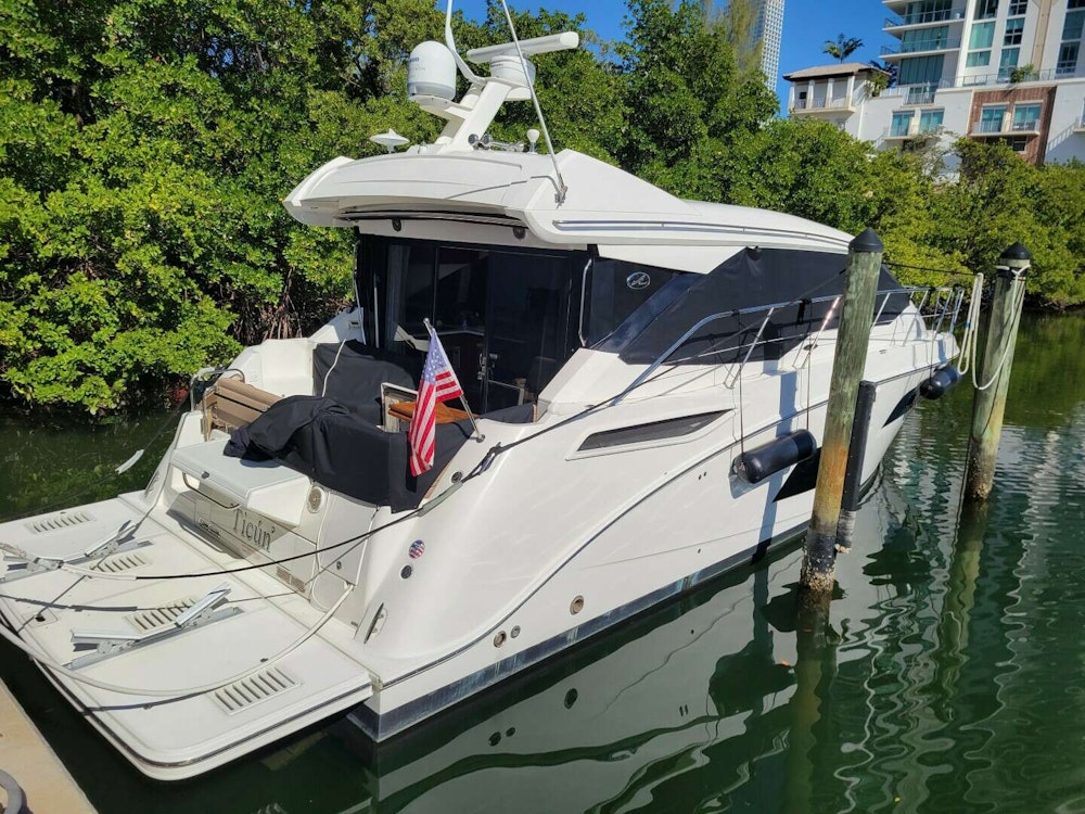 Sea Ray Sundancer 460 Yacht For Sale