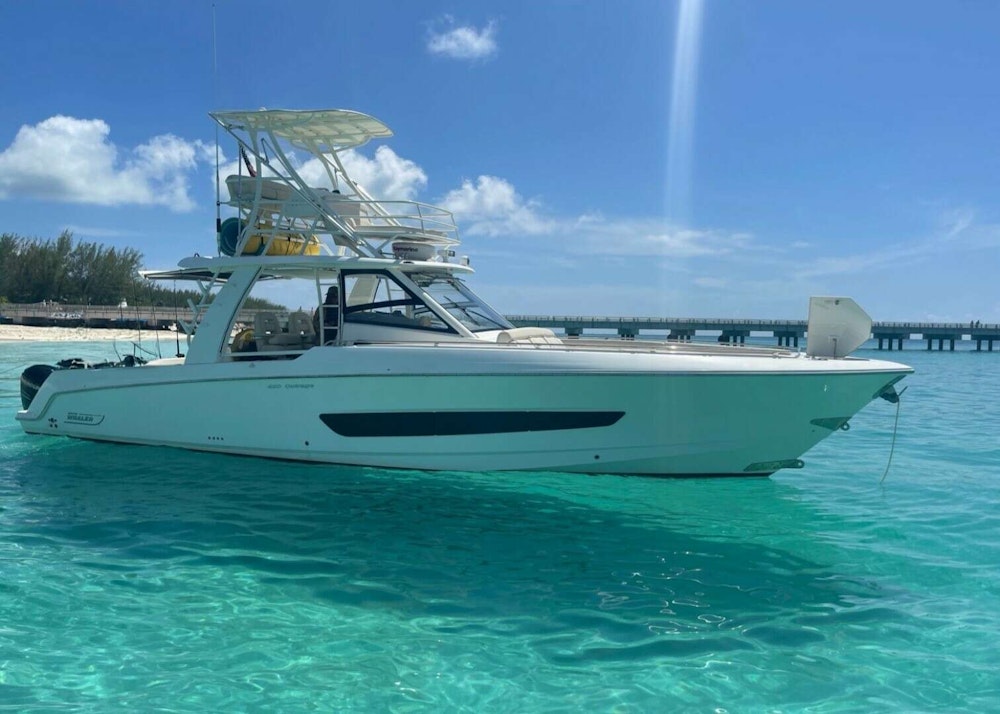 Boston Whaler  Yacht For Sale