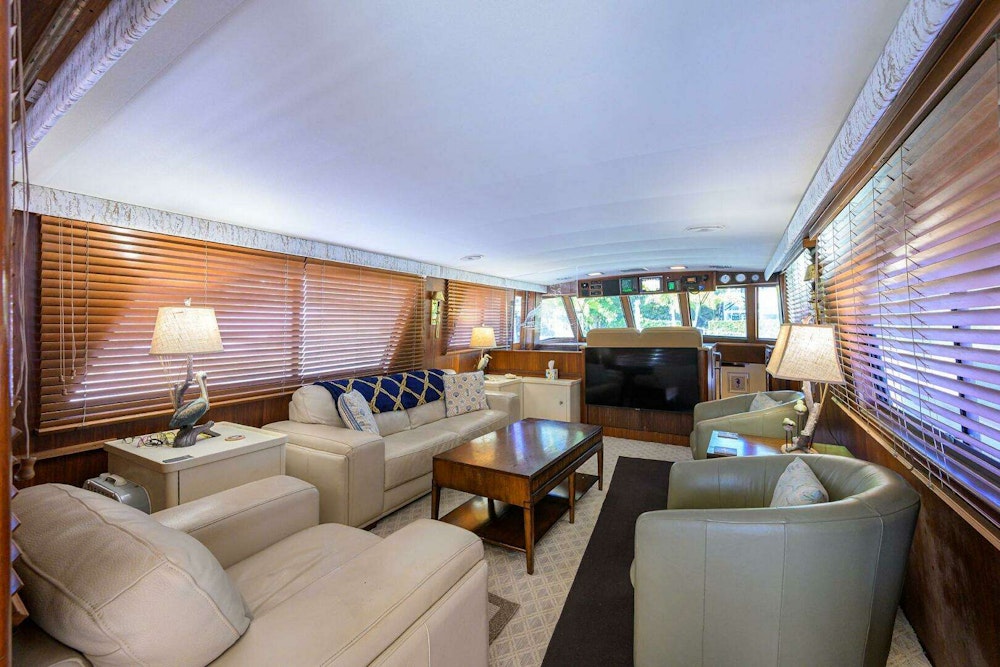 Hatteras 63 Motor Yacht Yacht For Sale