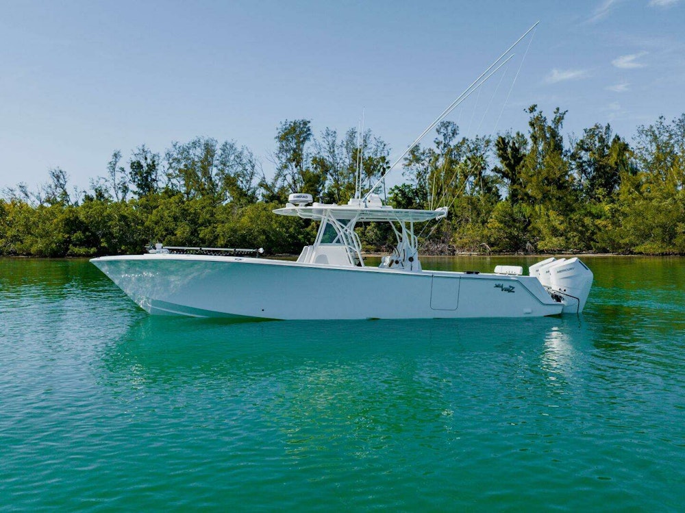 SeaVee 370z Yacht For Sale