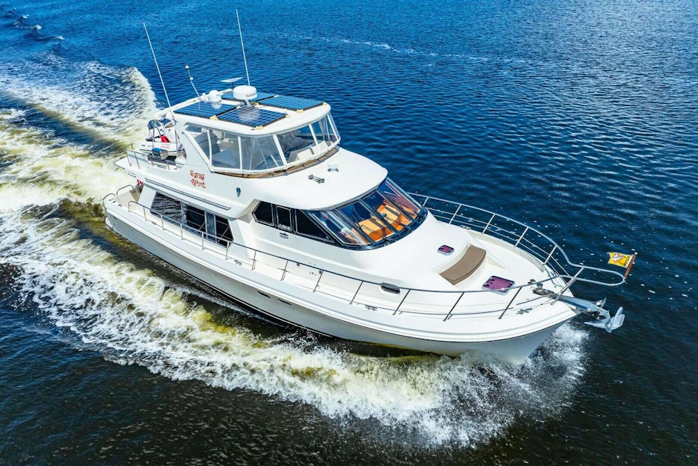 Hampton 558 Pilothouse Yacht For Sale