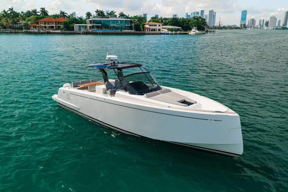 Pardo Yachts 38 OB Yacht For Sale