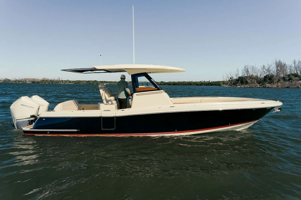 Chris-Craft Catalina 30 Yacht For Sale