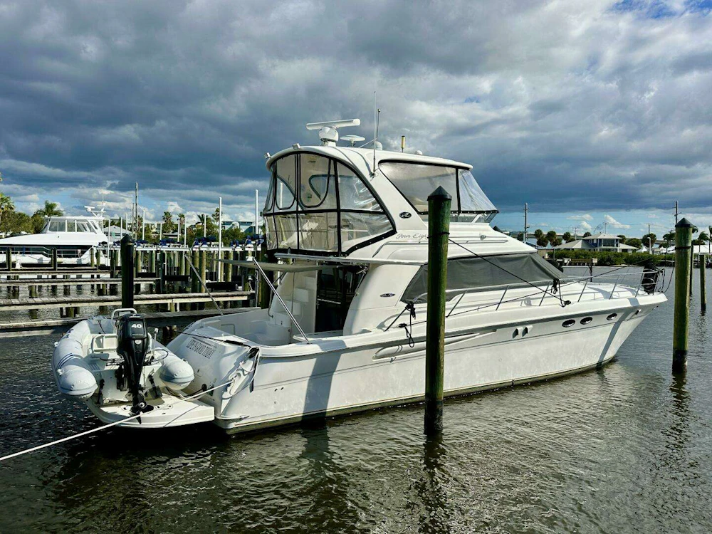 Sea Ray 480 Sedan Bridge Yacht For Sale