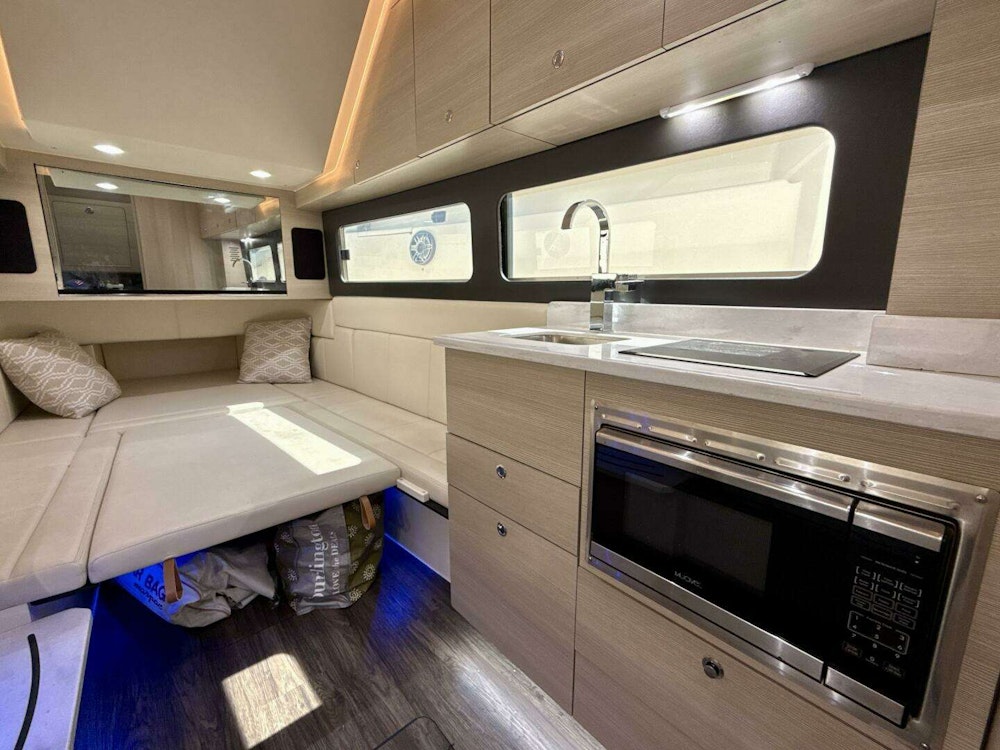 Scout 425 LXF Yacht For Sale