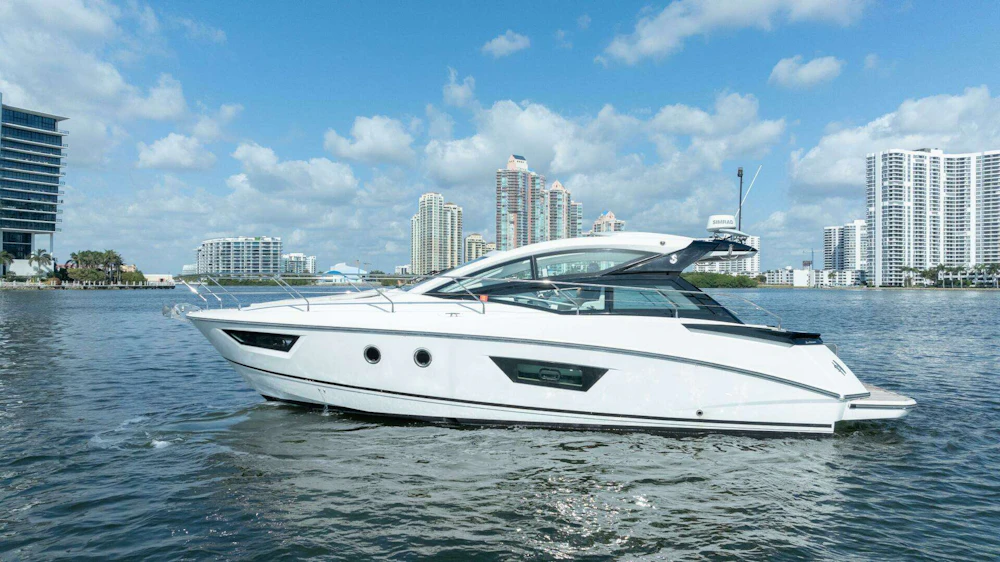 Beneteau Gran Turismo 40 Yacht For Sale