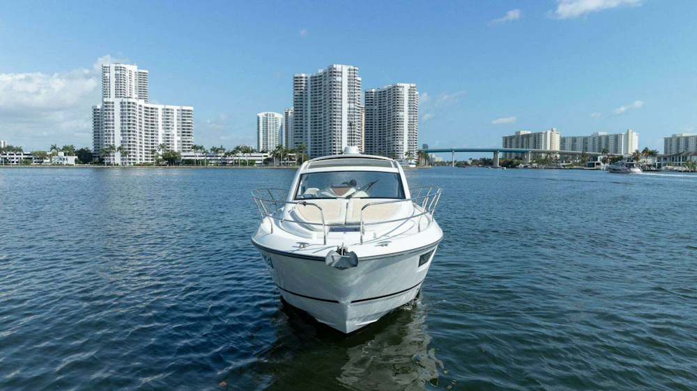 Beneteau Gran Turismo 40 Yacht For Sale