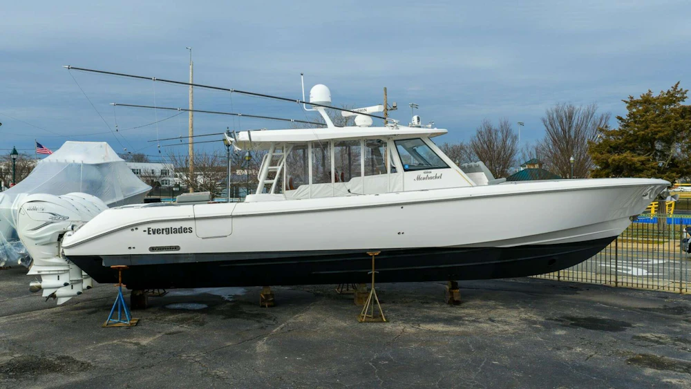 Everglades 455 Center Console Yacht For Sale