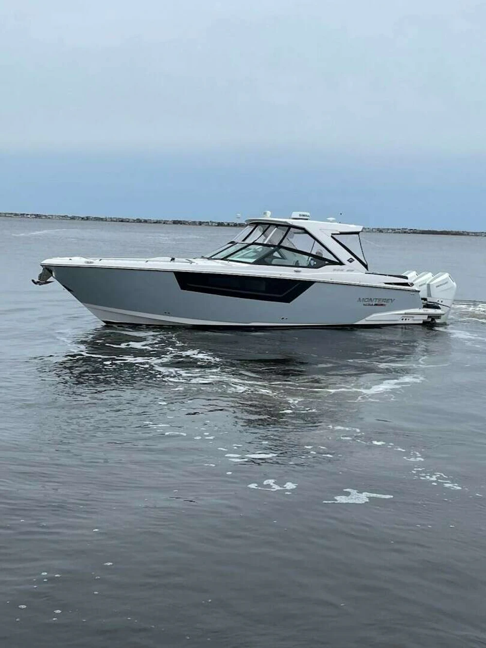 Monterey 385 SS Super Sport Yacht For Sale