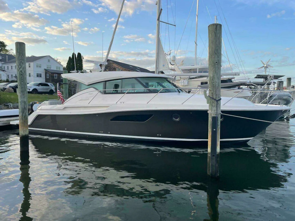 Tiara Yachts C44 Coupe Yacht For Sale