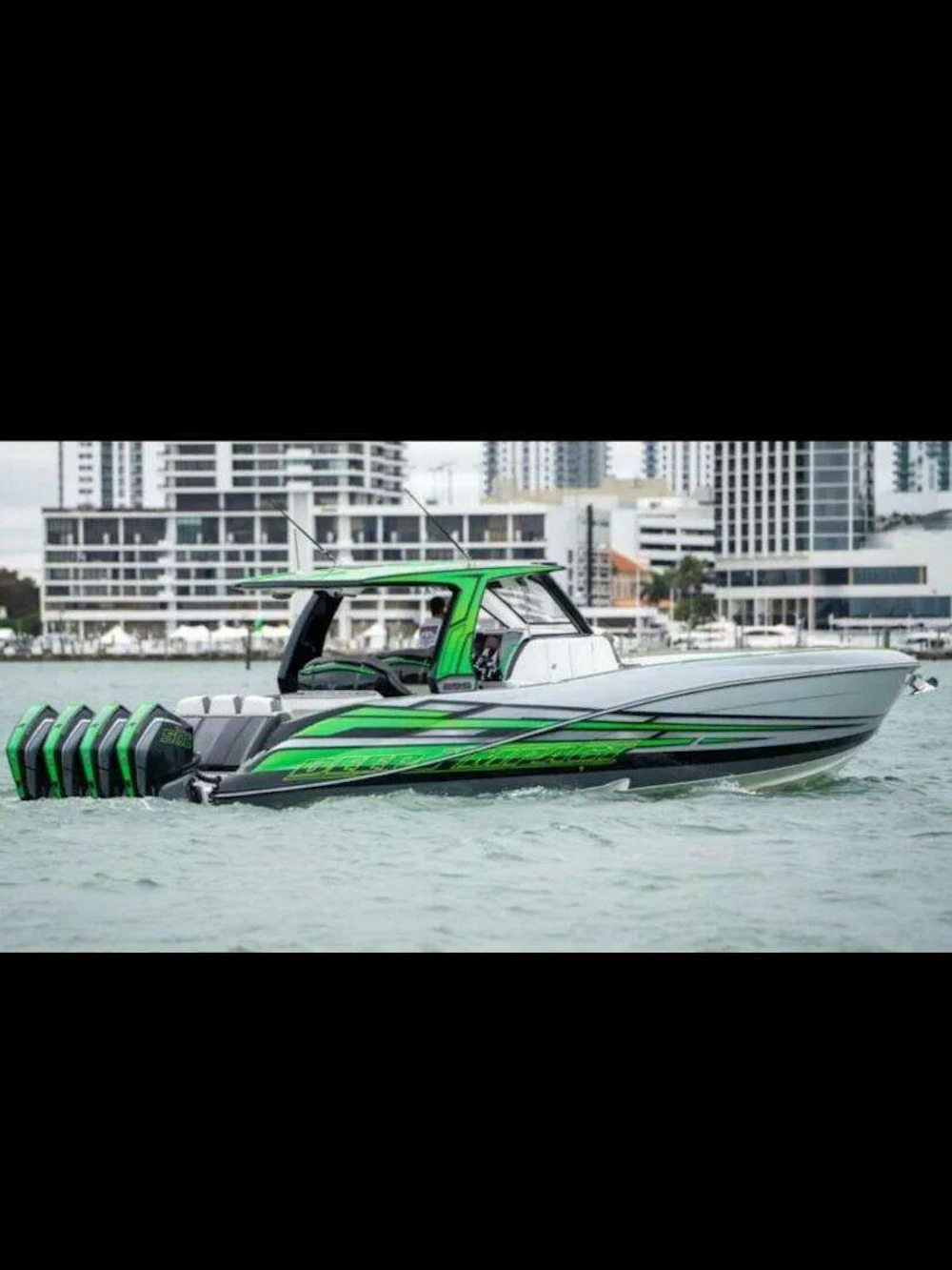 Deep Impact 399 Sport Yacht For Sale