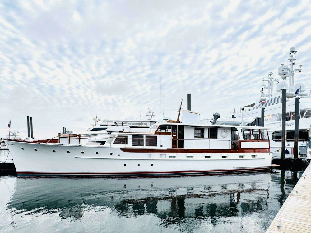 Trumpy 68 Motor Yacht Yacht For Sale