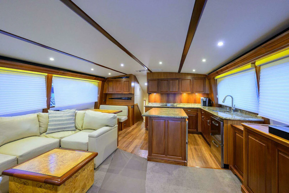 Hatteras GT63 Yacht For Sale