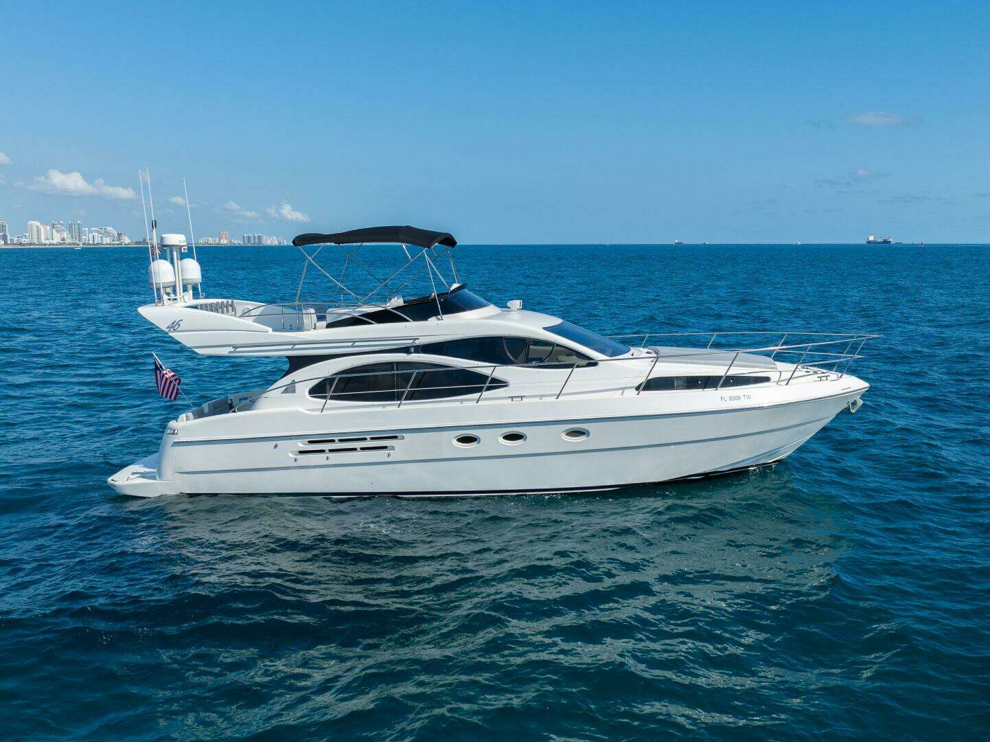 2001 Azimut 46 46' Yacht For Sale | Seattle Yachts