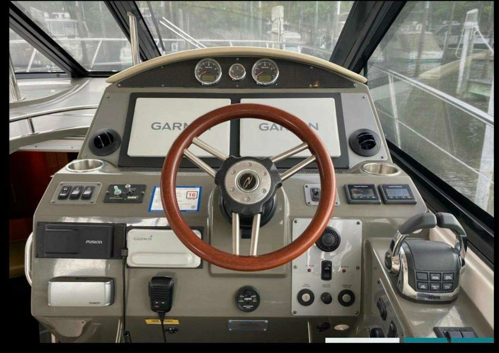 Regal Sport Coupe Yacht For Sale