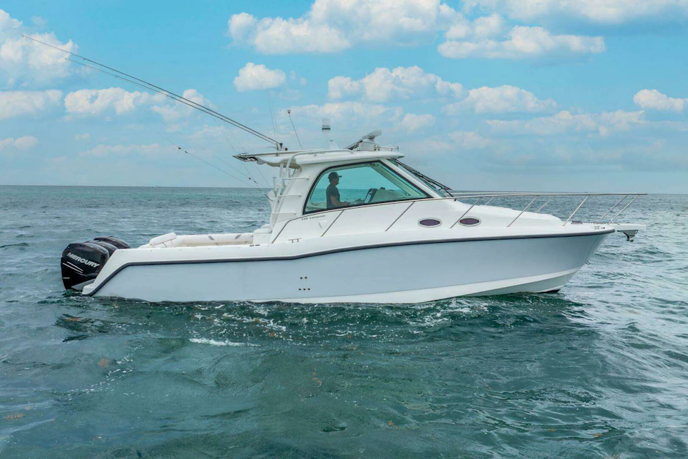 Boston Whaler 345 Conquest Yacht For Sale
