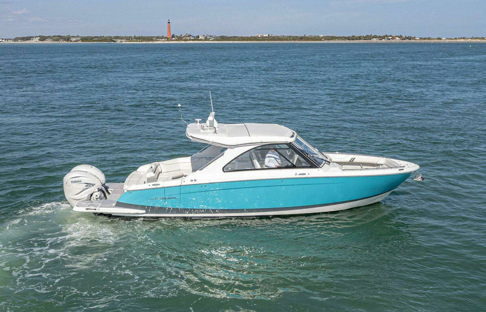 Regal LX 36 Yacht For Sale