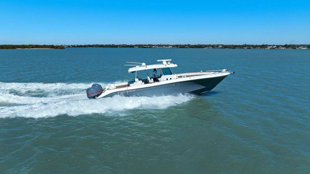 Hydra-Sports 4200 Siesta Yacht For Sale