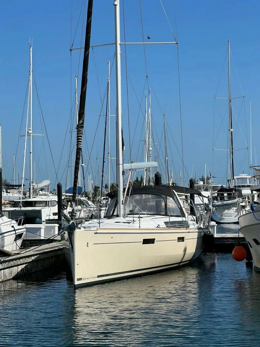 Beneteau 45 Yacht For Sale