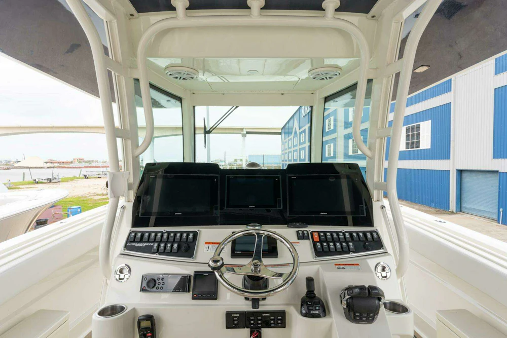 Hydra-Sports 4200 Siesta Yacht For Sale