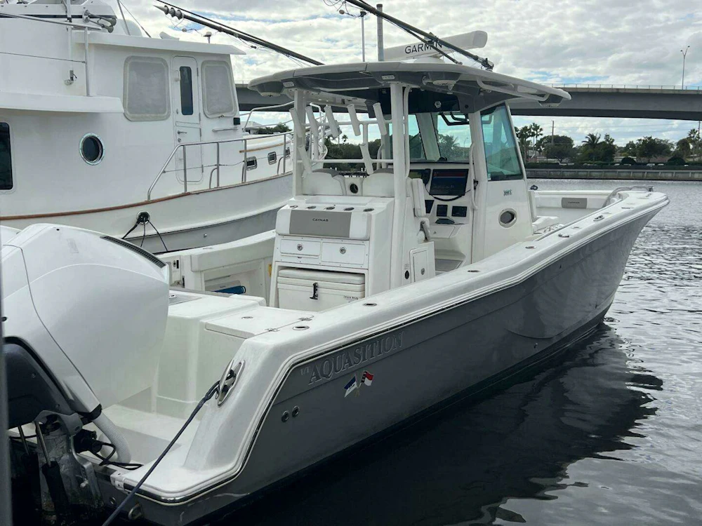 Caymas 341CC Yacht For Sale