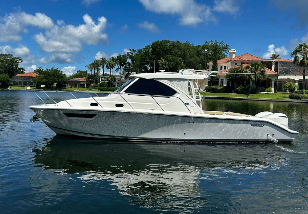 Pursuit 325 OS Yacht For Sale