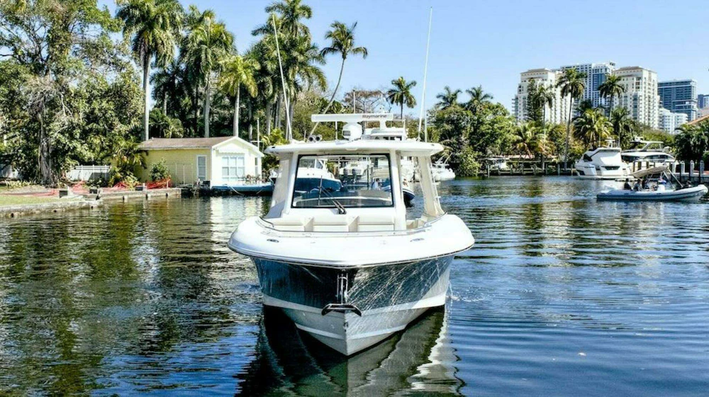 Boston Whaler 350 Realm Yacht For Sale