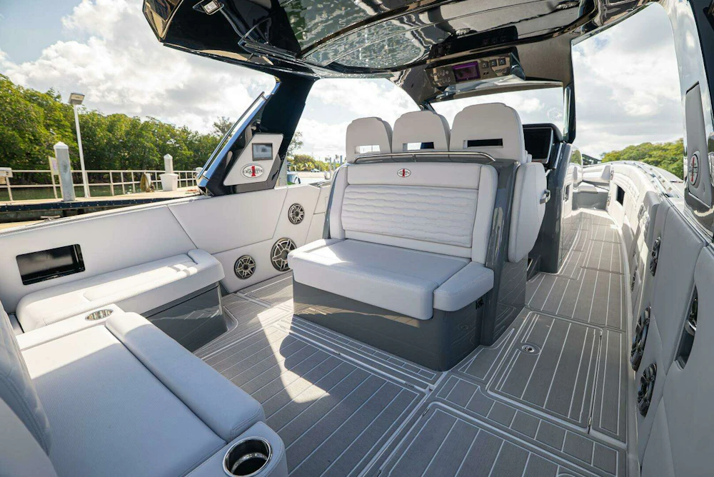 Cigarette 42’ Auroris Yacht For Sale