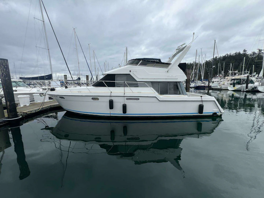 Carver 370 Voyager Yacht For Sale