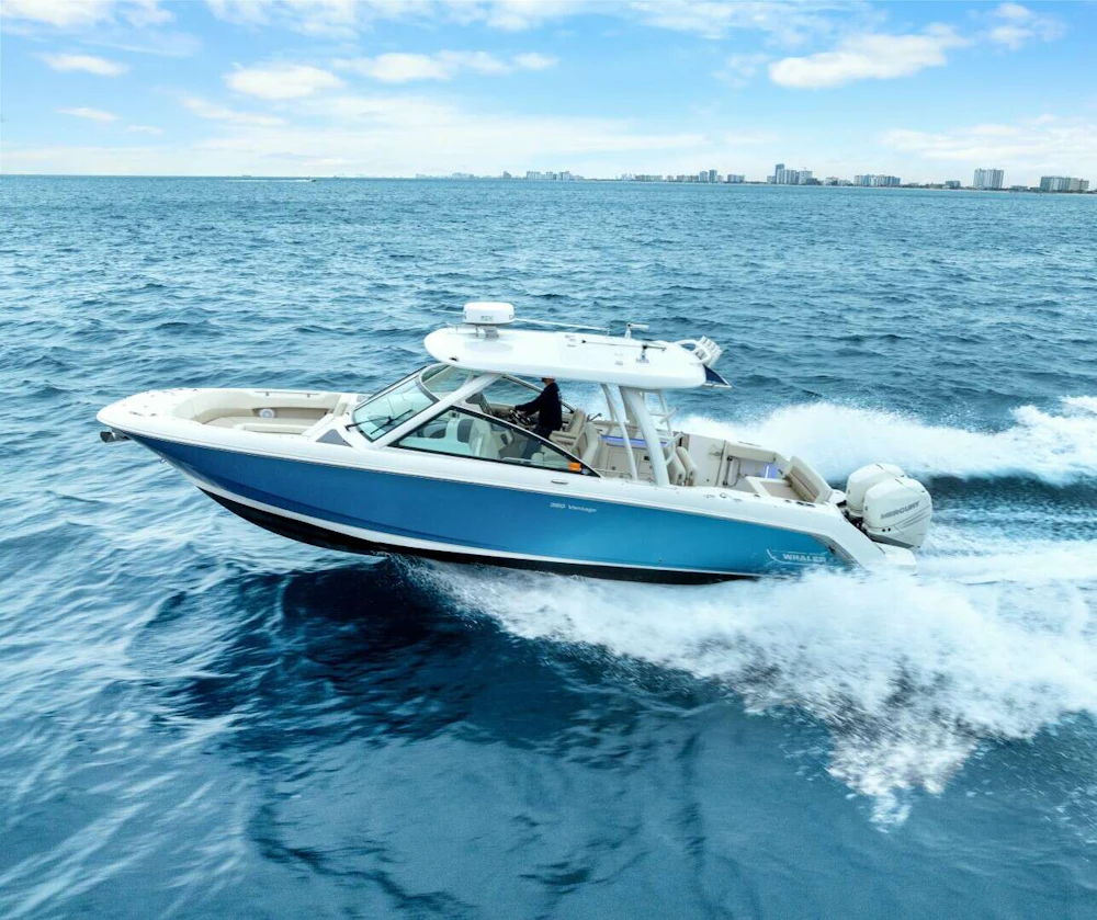 Boston Whaler 320 Vantage Yacht For Sale