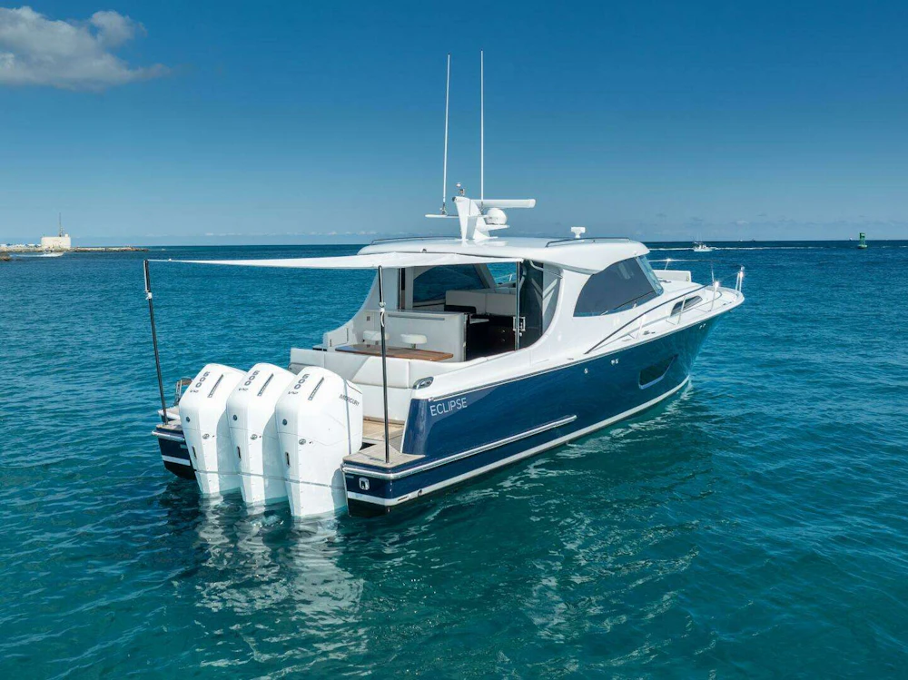 ECLIPSE 505 Shadow Yacht For Sale