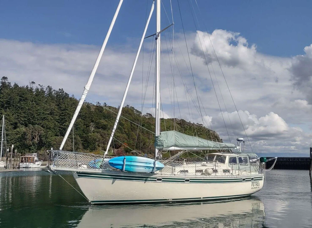 Cascade 42 Yacht For Sale