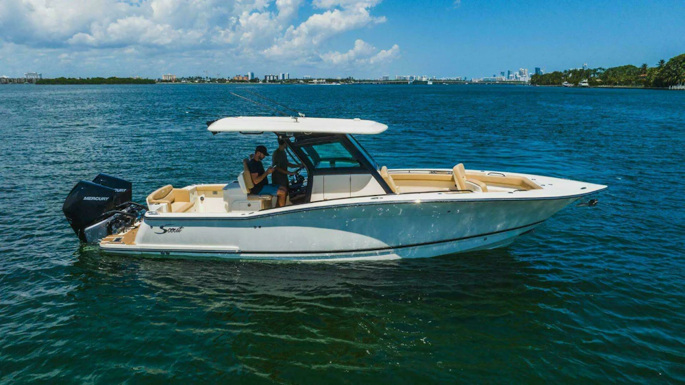 Scout 305 LXF Yacht For Sale
