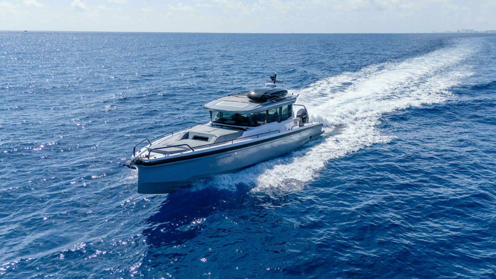 Axopar 37 XC Cross Cabin Yacht For Sale