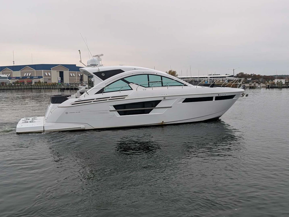 Cruisers Yachts 54 Cantius Yacht For Sale