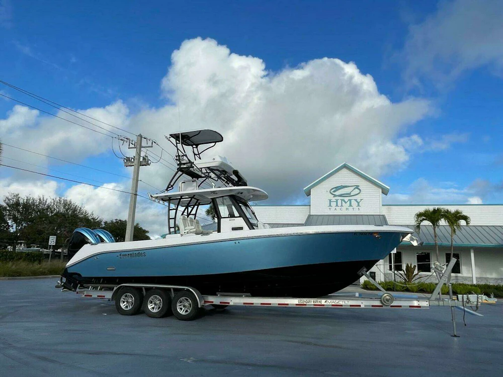 Everglades 335 Center Console Yacht For Sale