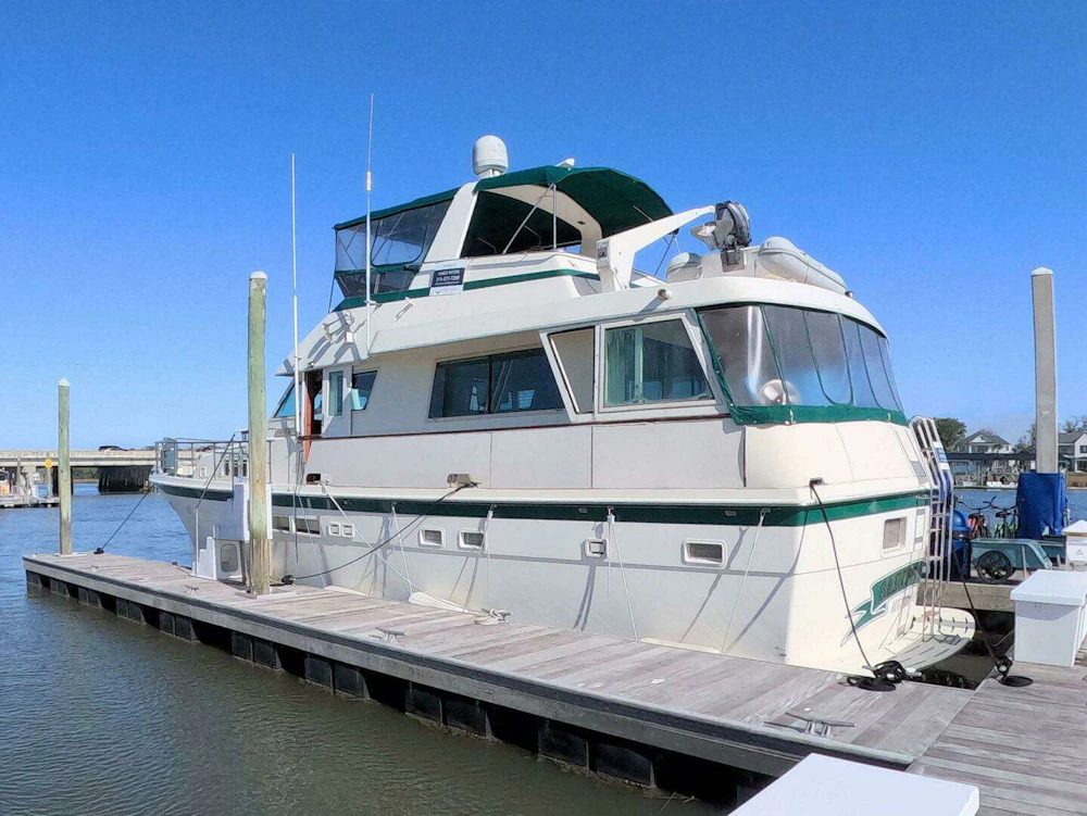Hatteras 54MY Yacht For Sale