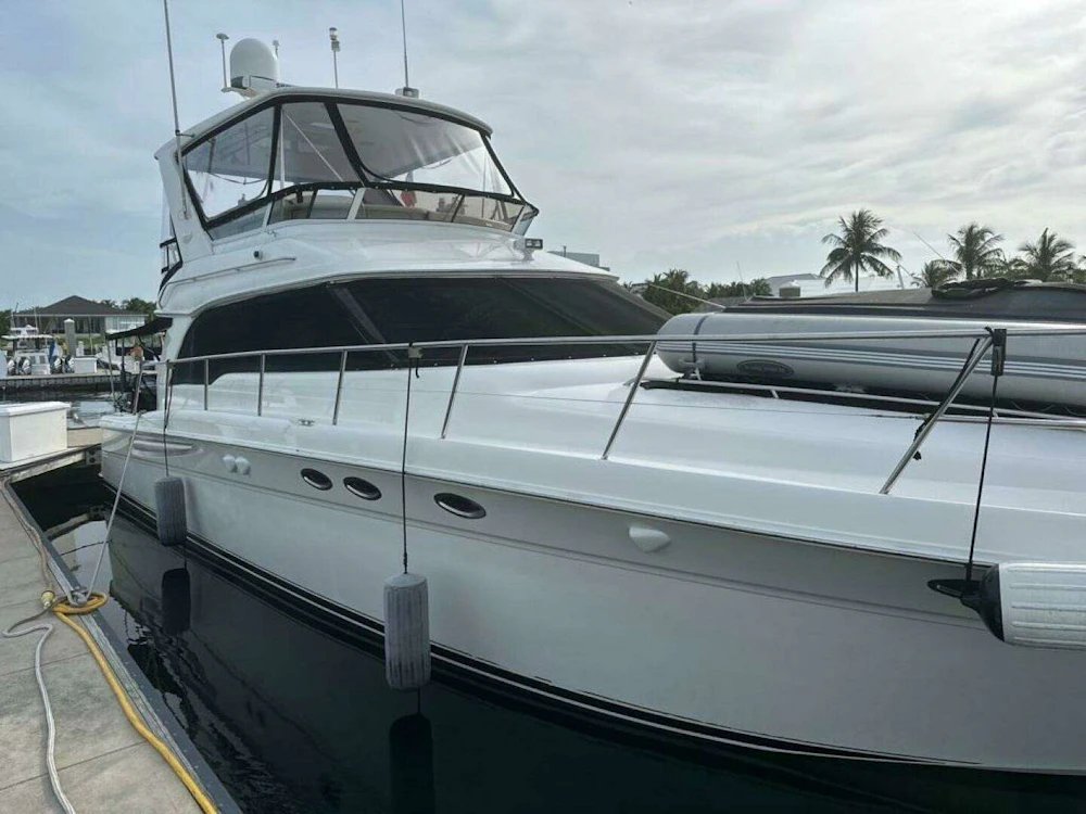 Sea Ray  Yacht For Sale