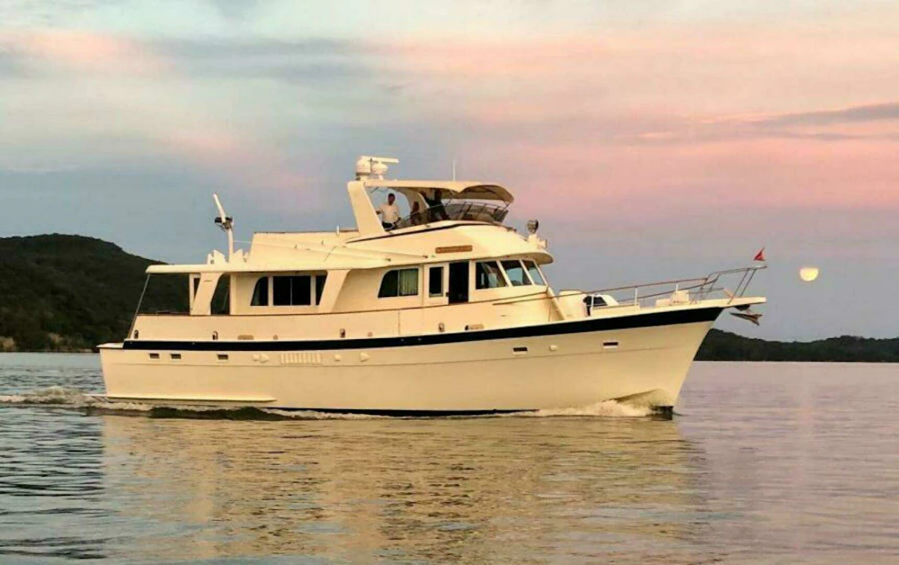 Hatteras 58 LRC Yacht For Sale