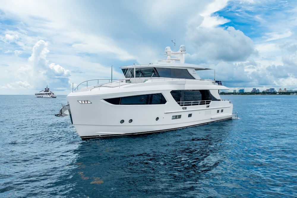 Horizon FD80 Yacht For Sale