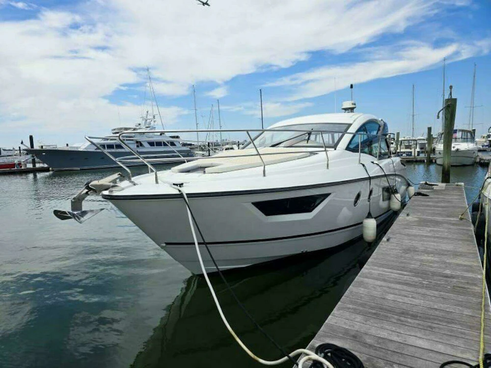 Beneteau Gran Turismo 40 Yacht For Sale