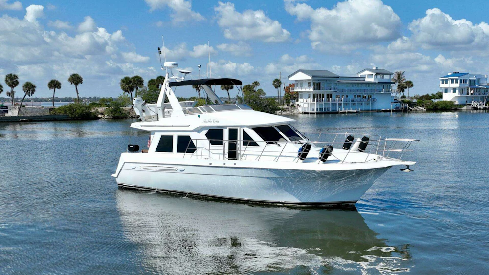 Navigator 4600 Classic Yacht For Sale