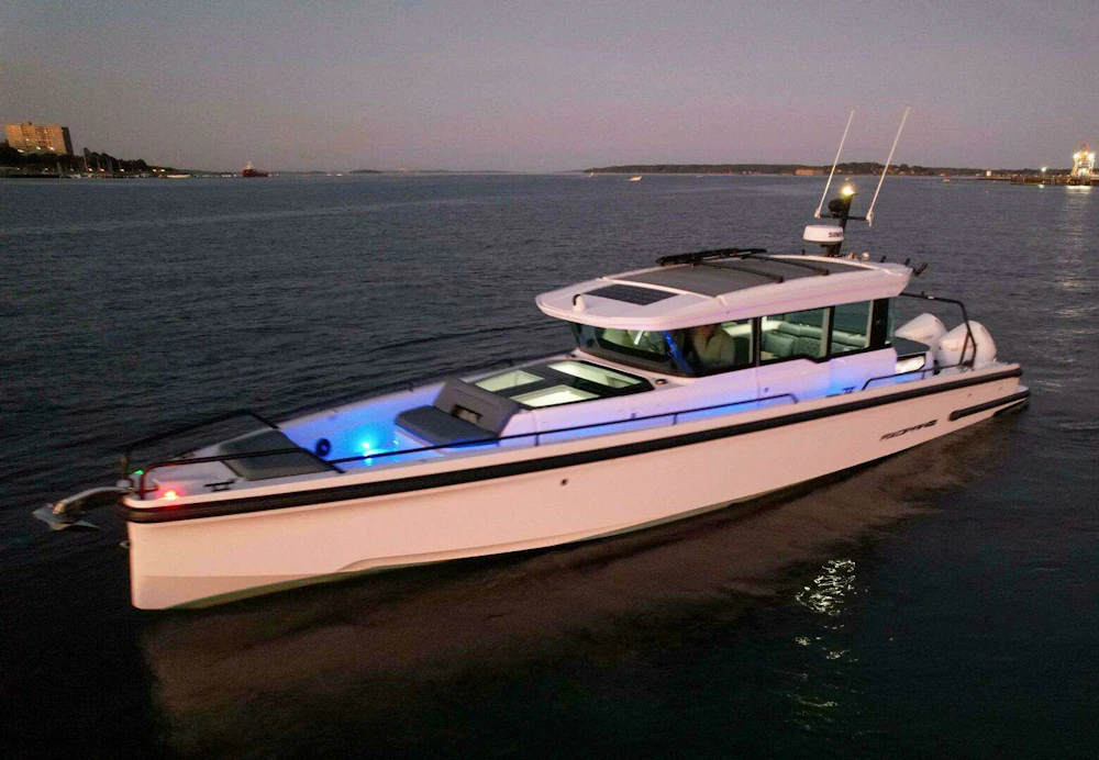 Axopar 37 XC Cross Cabin Yacht For Sale