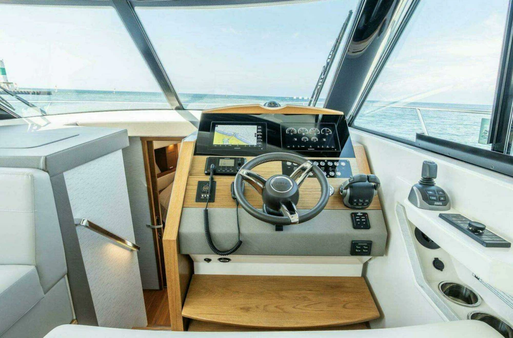 Tiara Yachts 39 Coupe Yacht For Sale
