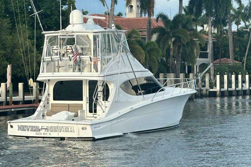 Hatteras GT54 Yacht For Sale