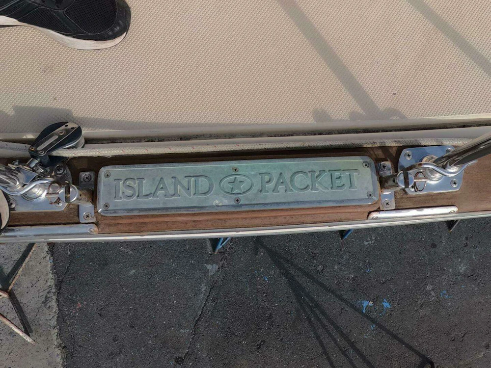 Island Packet 370 Yacht For Sale