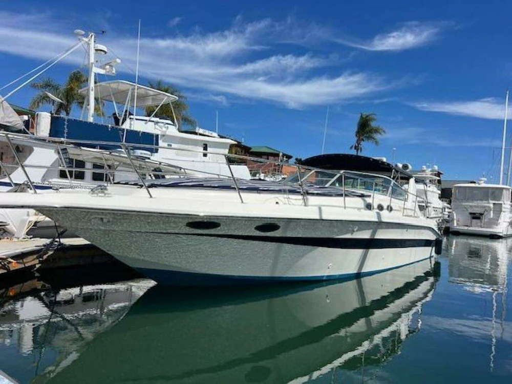 Sea Ray 400 express Yacht For Sale