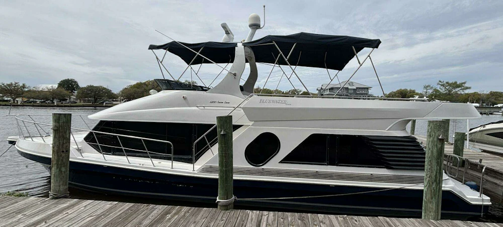 Bluewater 5200 Yacht For Sale