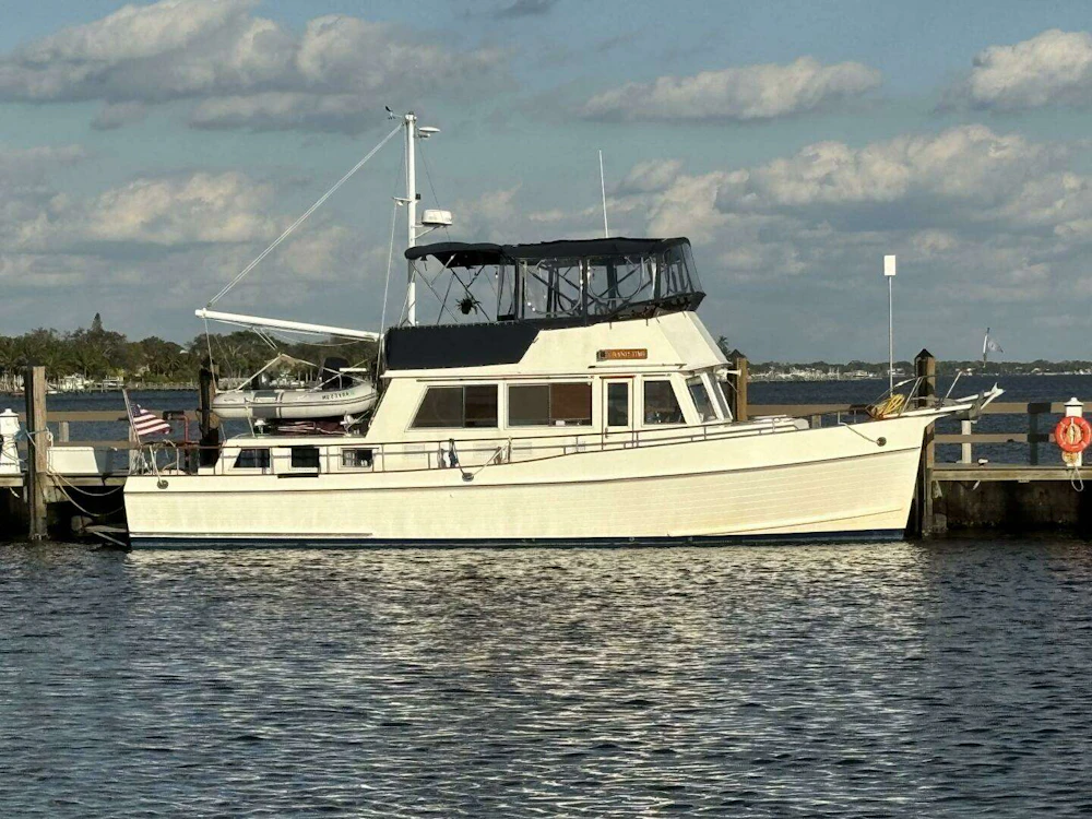 Grand Banks 42 Classic Yacht For Sale